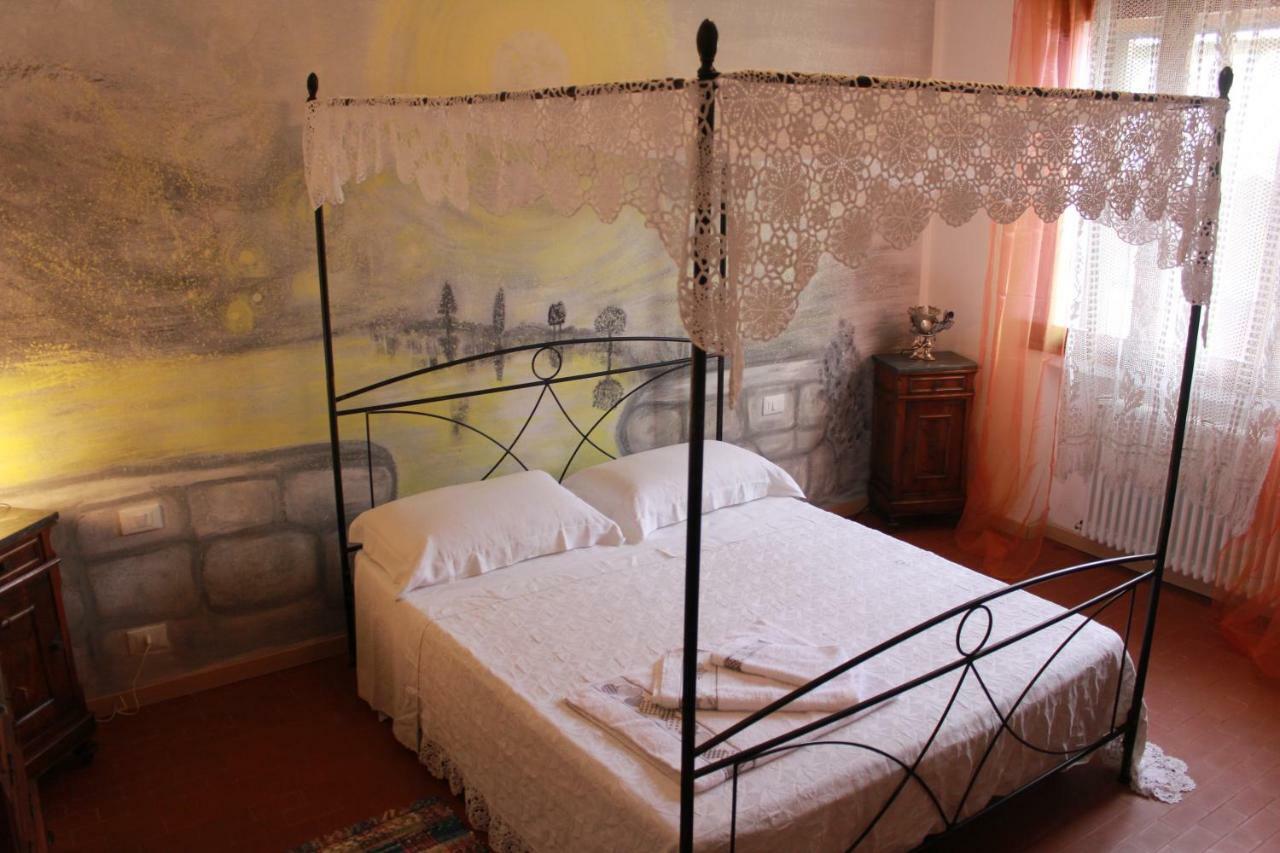 Bed and Breakfast Terrazze Dell'Artista Saletto Exterior foto